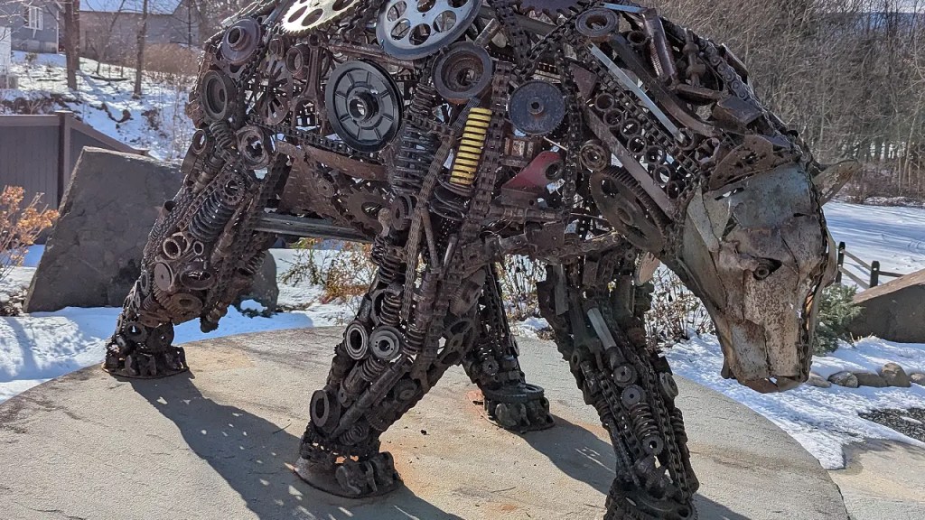 Bear Sculpture at Cairo Pocket Park.